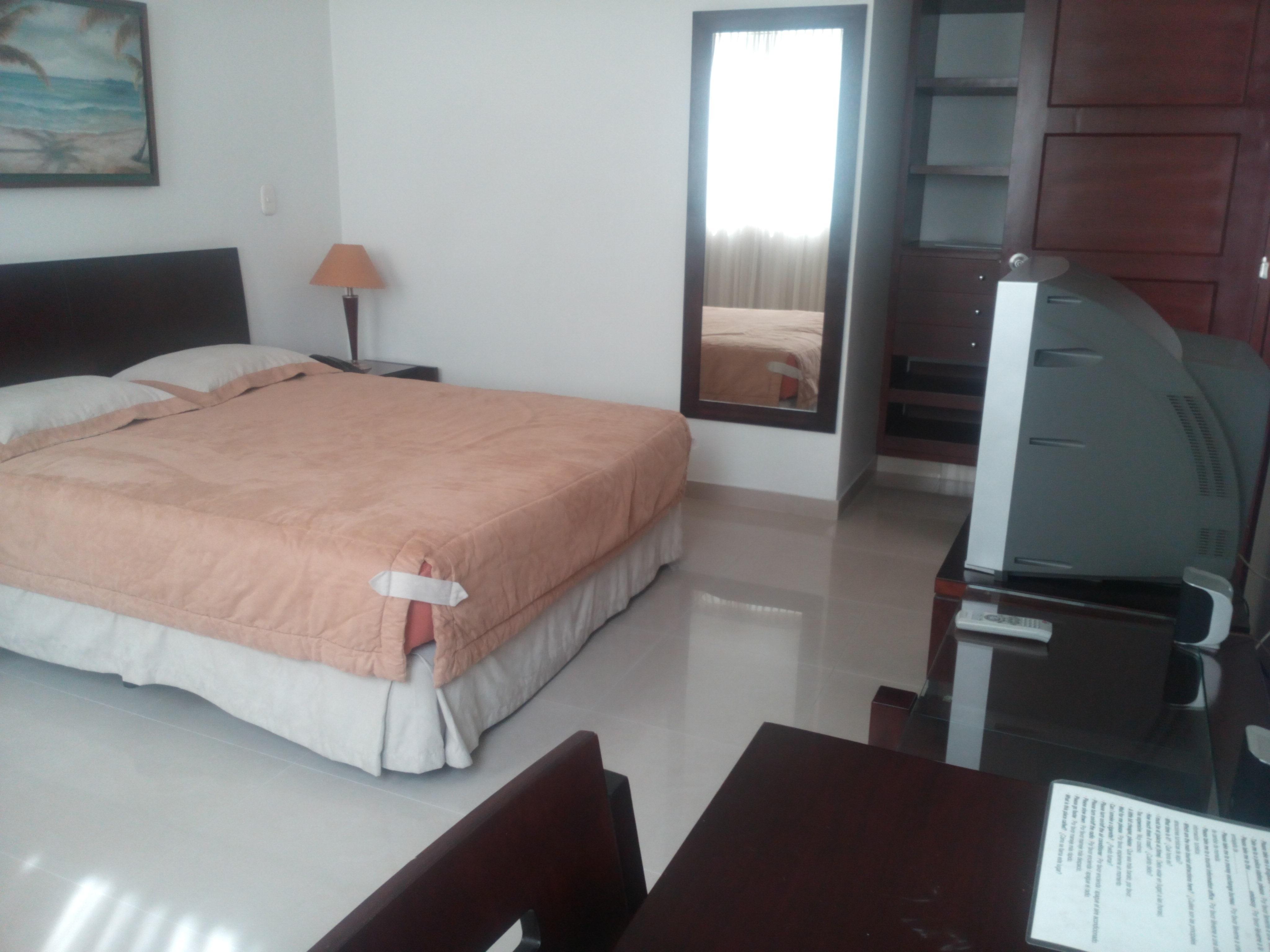 Hotel Cuarta Avenida Кали Экстерьер фото